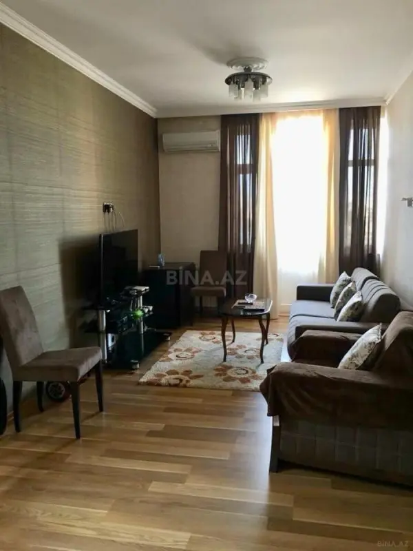 Satılır 3 otaqlı mənzil 97 m²