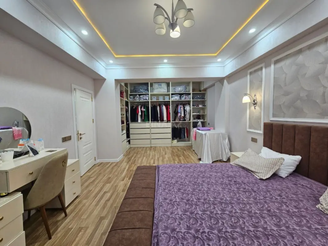 Kirayə verilir 2 otaqlı mənzil 115 m²