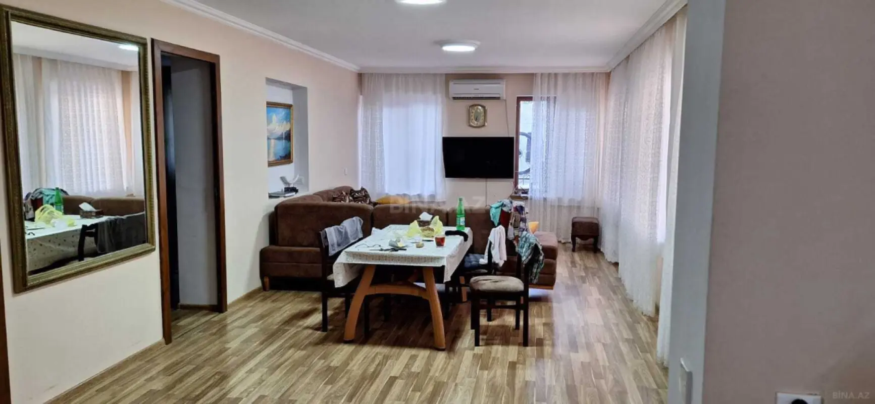 Satılır 6 otaqlı həyət evi 220 m²