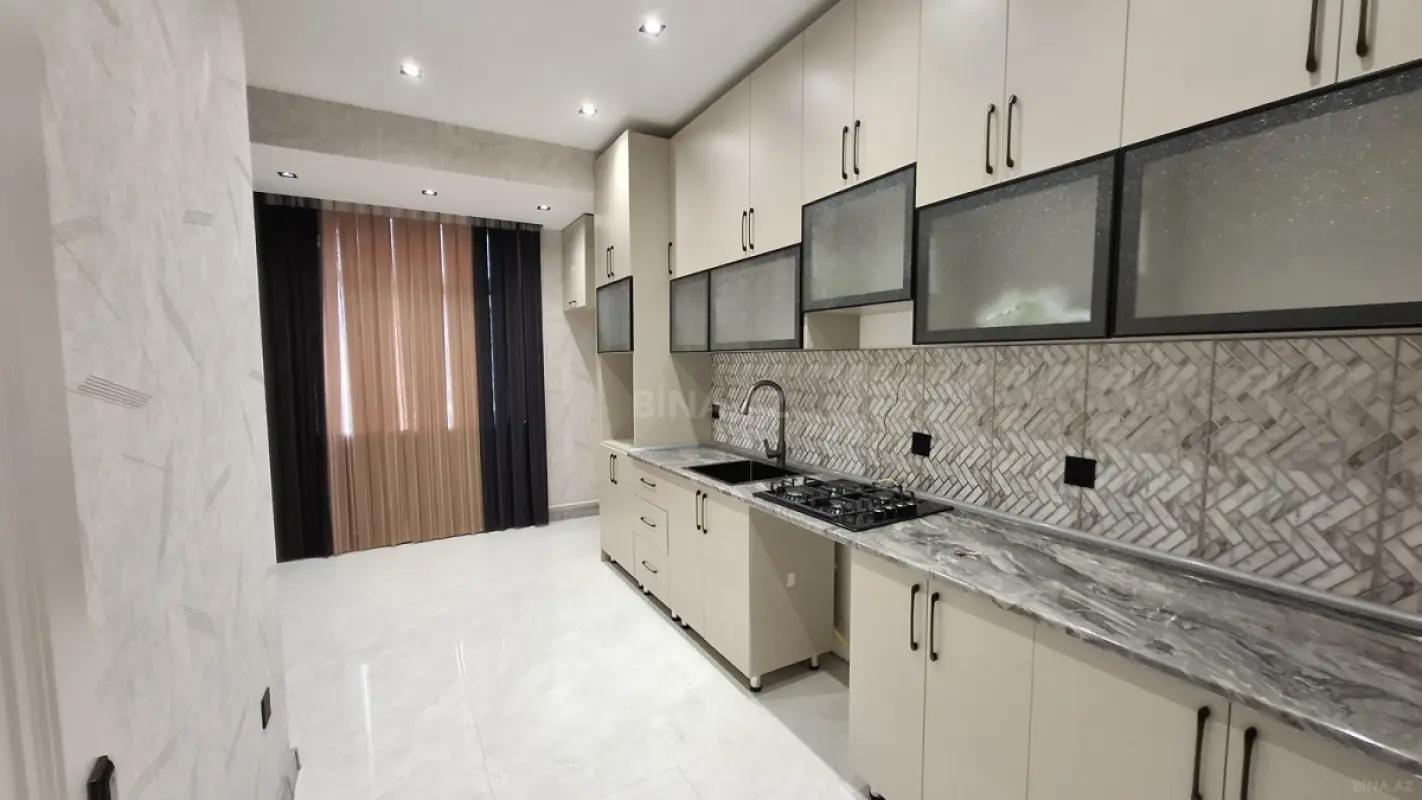 Satılır 3 otaqlı mənzil 82 m²