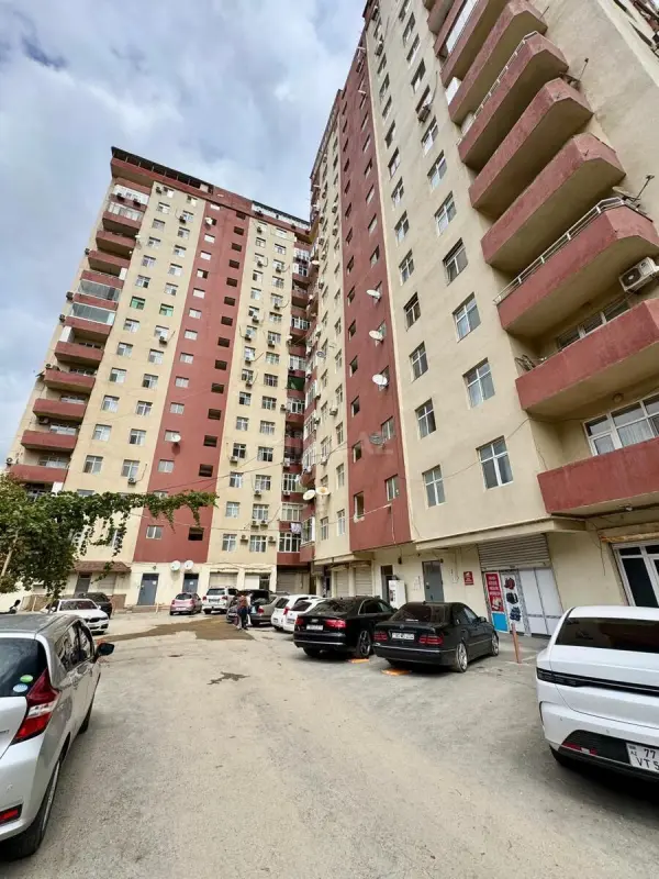 Satılır 3 otaqlı mənzil 115 m²