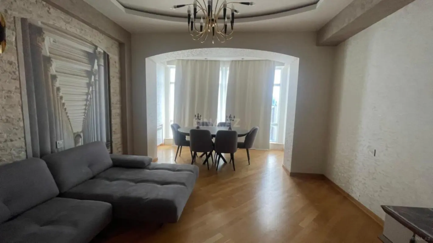 Kirayə verilir 3 otaqlı mənzil 120 m²