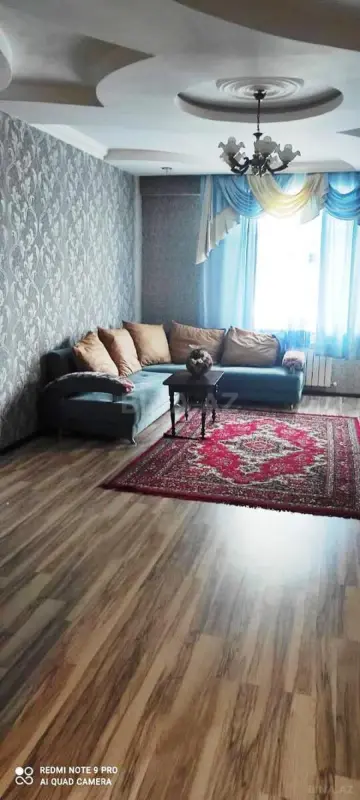 Satılır 3 otaqlı mənzil 110 m²