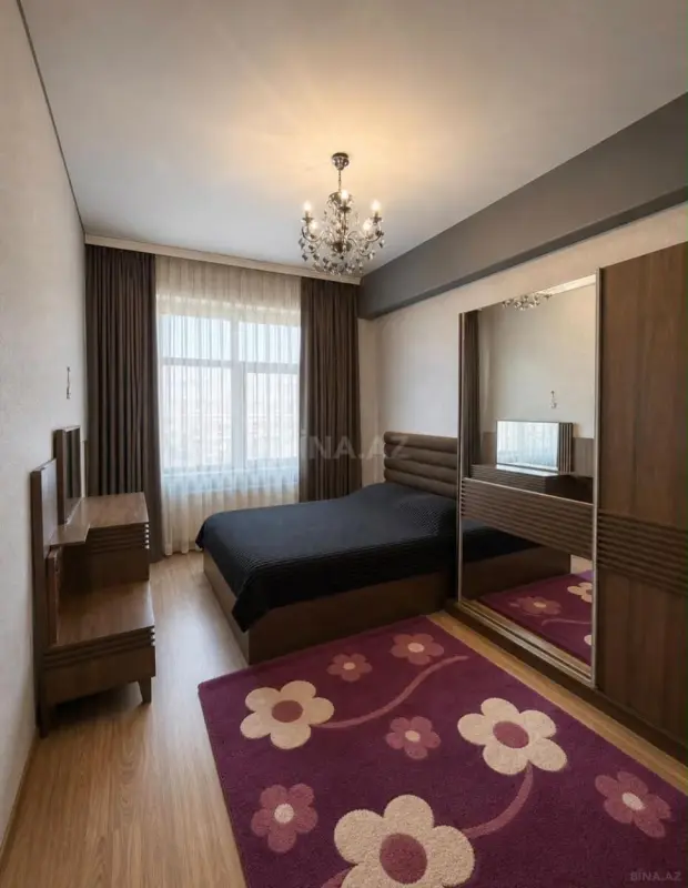 Satılır 3 otaqlı mənzil 94 m²