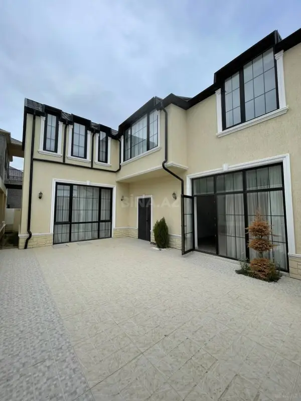 Satılır 5 otaqlı həyət evi 220 m²
