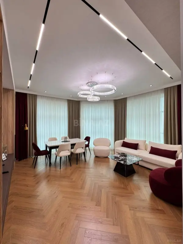 Satılır 3 otaqlı mənzil 127 m²