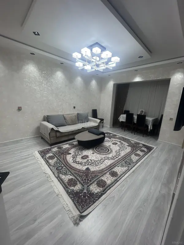 Kirayə verilir 5 otaqlı mənzil 100 m²
