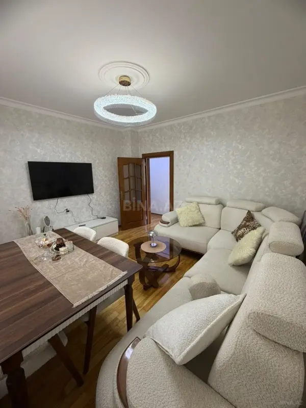 Satılır 3 otaqlı mənzil 83 m²