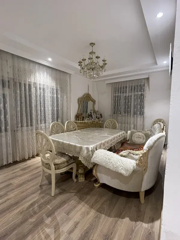 Kirayə verilir 3 otaqlı mənzil 100 m²
