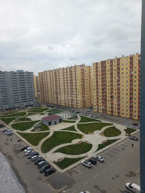 Kirayə verilir 2 otaqlı mənzil 75 m²