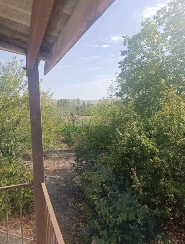 Satılır 6 otaqlı həyət evi 250 m²