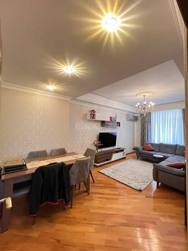 Satılır 3 otaqlı mənzil 96 m²