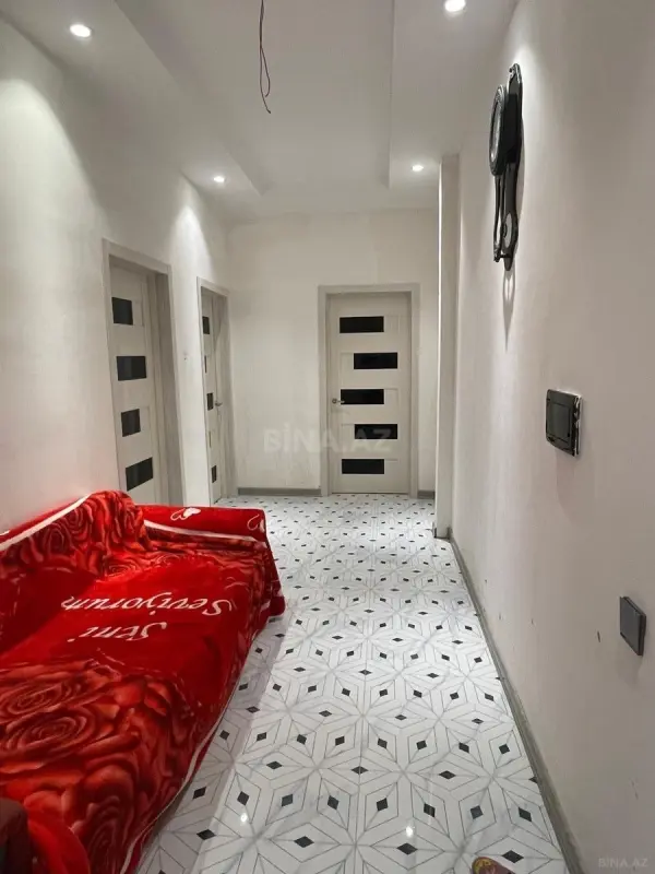 Kirayə verilir 3 otaqlı mənzil 105 m²