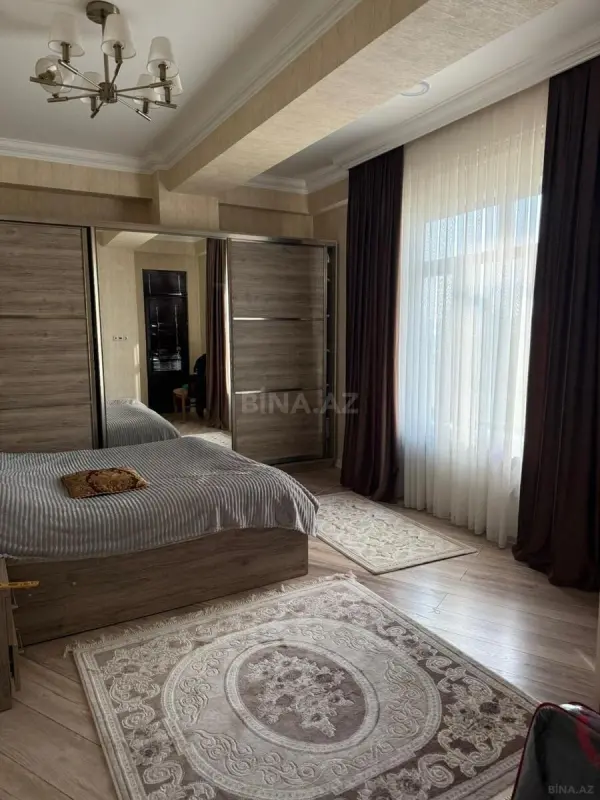 Kirayə verilir 3 otaqlı mənzil 120 m²