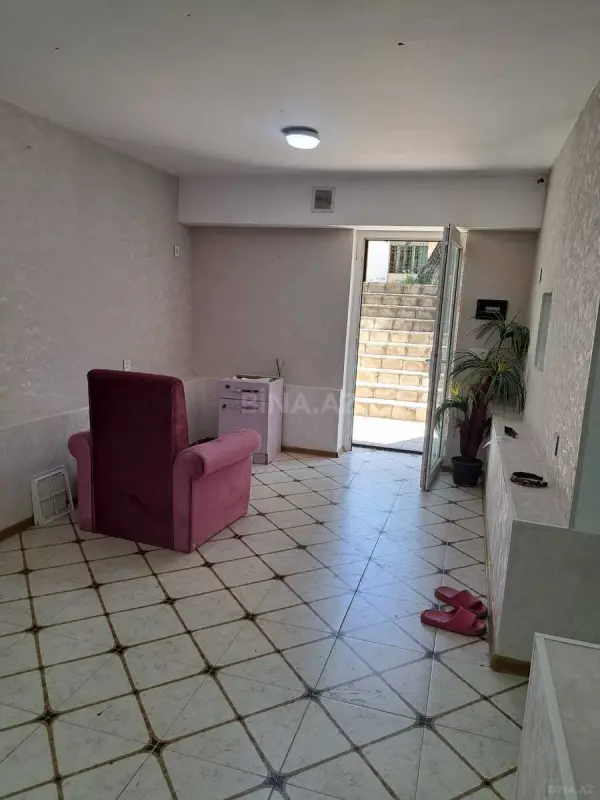 Kirayə verilir obyekt 40 m²