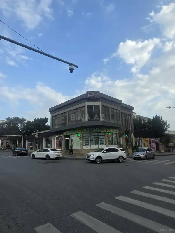 Satılır obyekt 220 m²