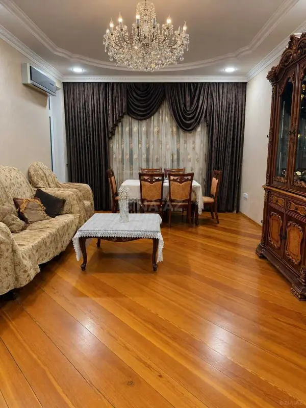 Kirayə verilir 2 otaqlı mənzil 80 m²
