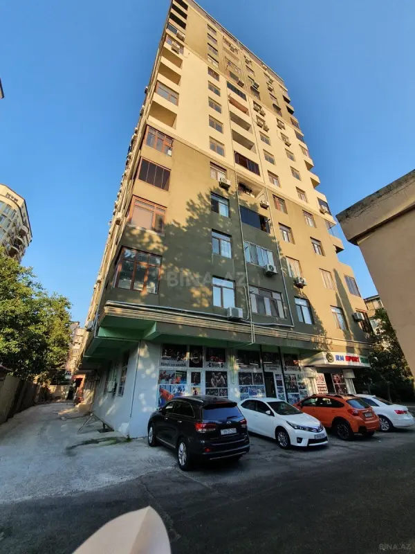 Satılır 2 otaqlı mənzil 82.6 m²