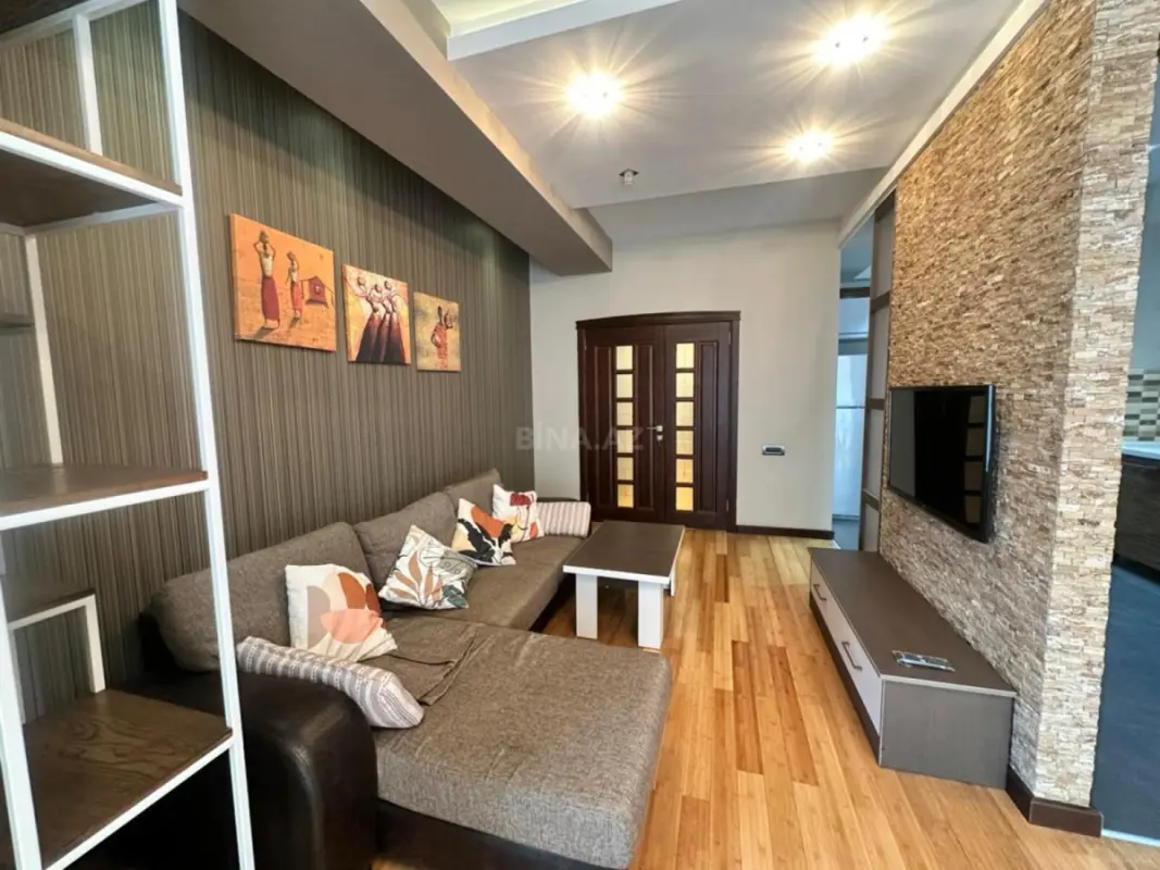 Satılır 3 otaqlı mənzil 95.1 m²
