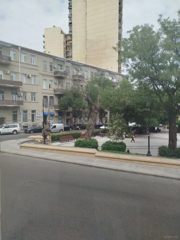 Kirayə verilir 3 otaqlı ofis 150 m²