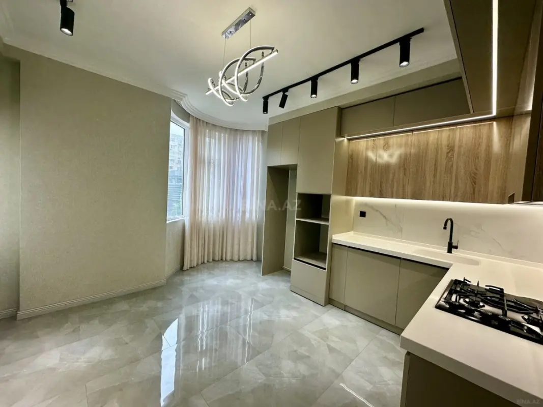 Satılır 2 otaqlı mənzil 89 m²