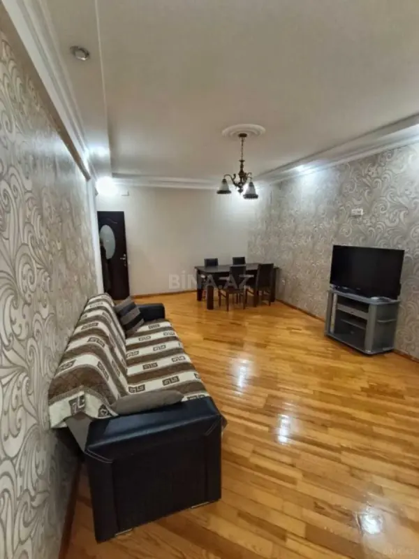 Kirayə verilir 2 otaqlı mənzil 90 m²