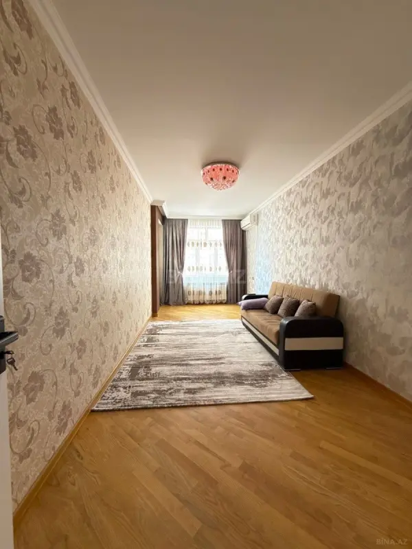Satılır 3 otaqlı mənzil 116 m²
