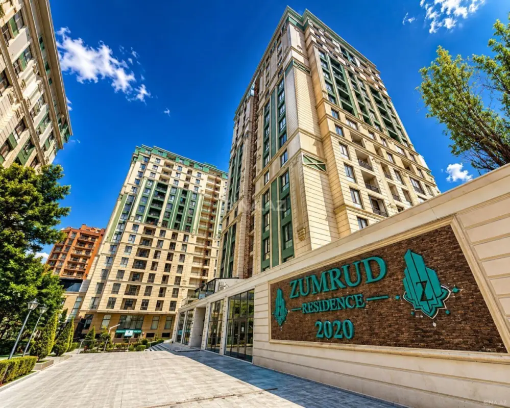 Satılır 3 otaqlı mənzil 134 m²