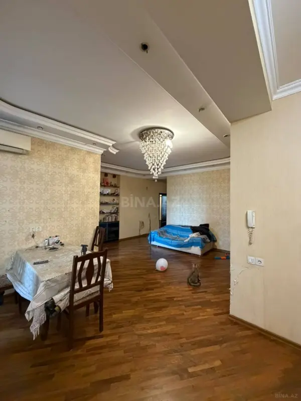 Satılır 3 otaqlı mənzil 103 m²