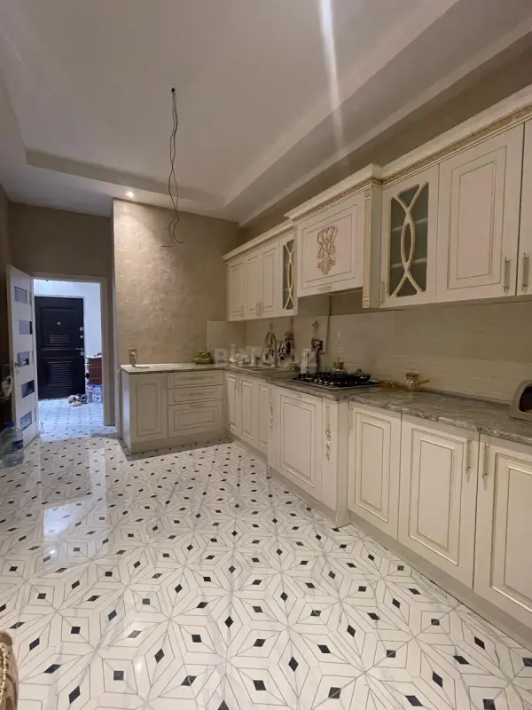 Kirayə verilir 3 otaqlı mənzil 101 m²