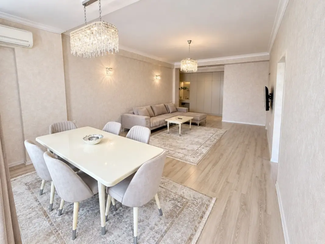 Kirayə verilir 3 otaqlı mənzil 120 m²
