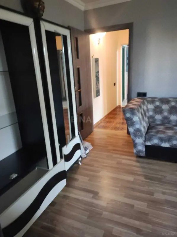 Kirayə verilir 3 otaqlı mənzil 50 m²