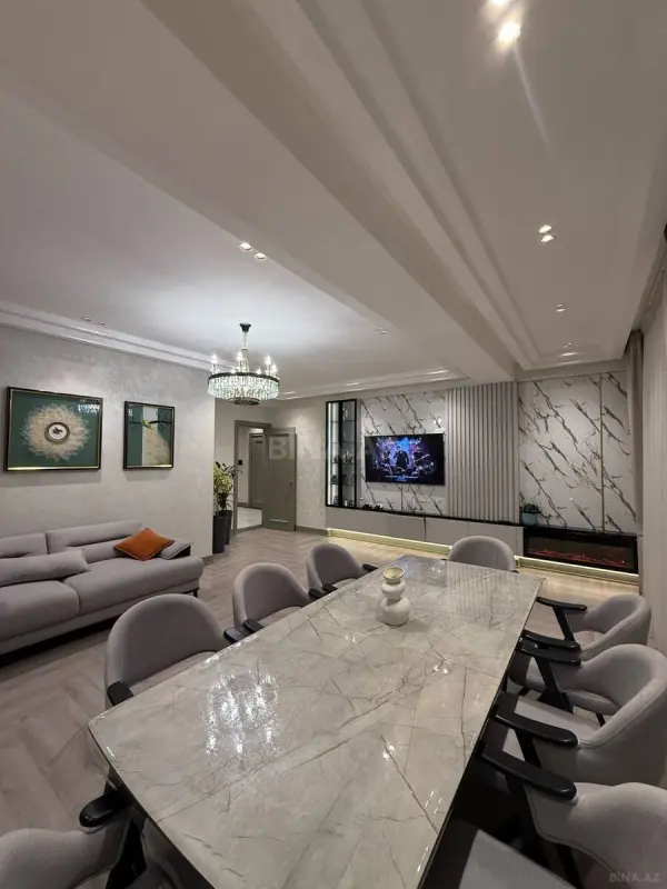 Satılır 3 otaqlı mənzil 142 m²