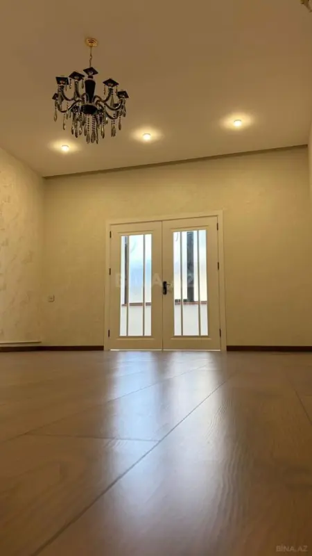 Satılır 2 otaqlı mənzil 78 m²