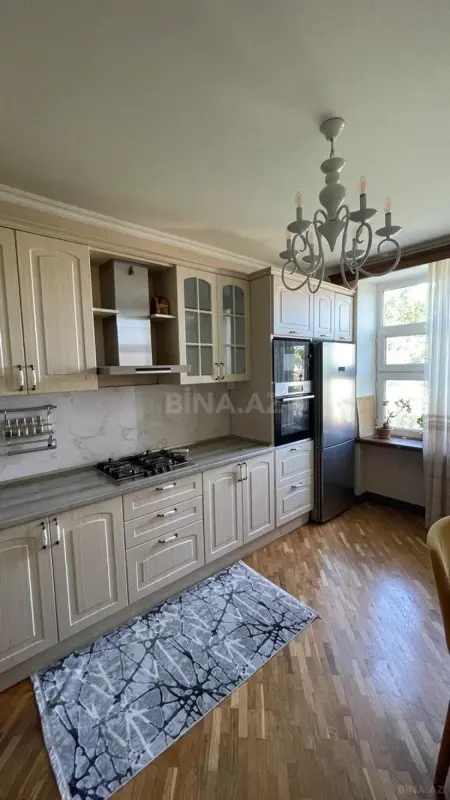 Kirayə verilir 3 otaqlı mənzil 100 m²