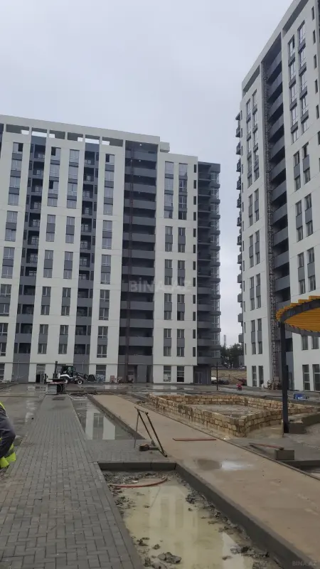 Satılır 3 otaqlı mənzil 138.3 m²