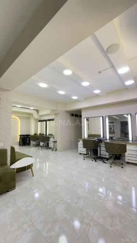Kirayə verilir obyekt 281 m²