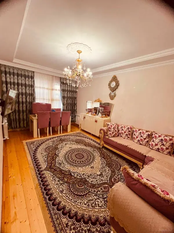Satılır 4 otaqlı həyət evi 130 m²