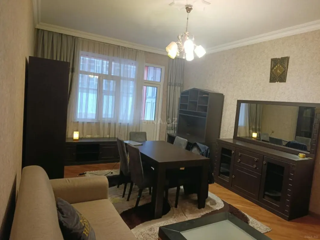 Kirayə verilir 3 otaqlı mənzil 115 m²