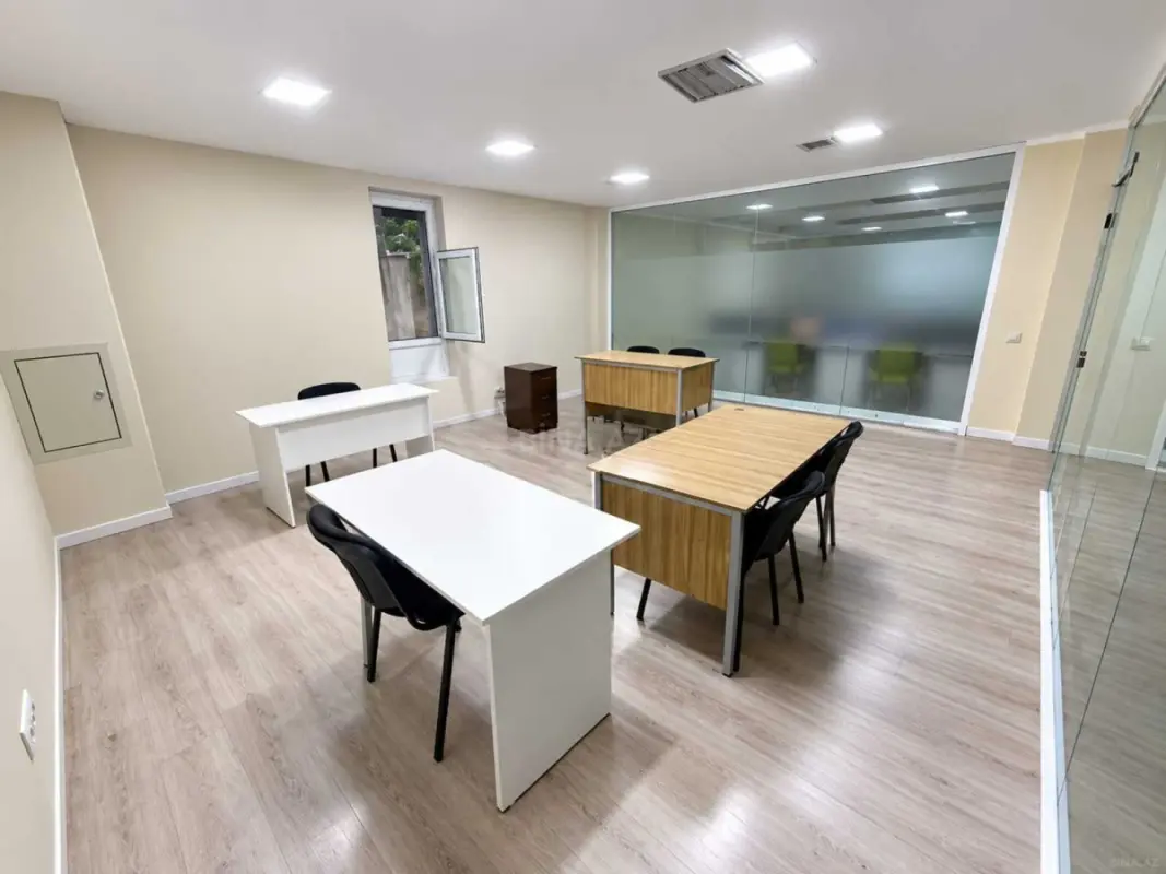 Kirayə verilir 1 otaqlı ofis 30 m²