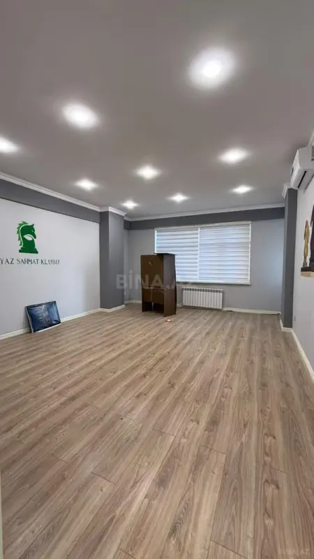 Satılır 3 otaqlı mənzil 110 m²
