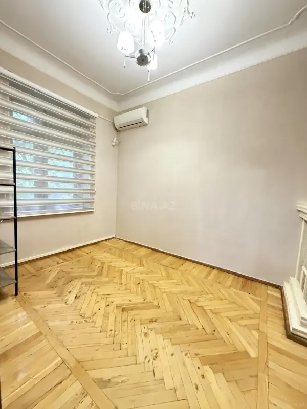 Kirayə verilir 1 otaqlı ofis 10 m²