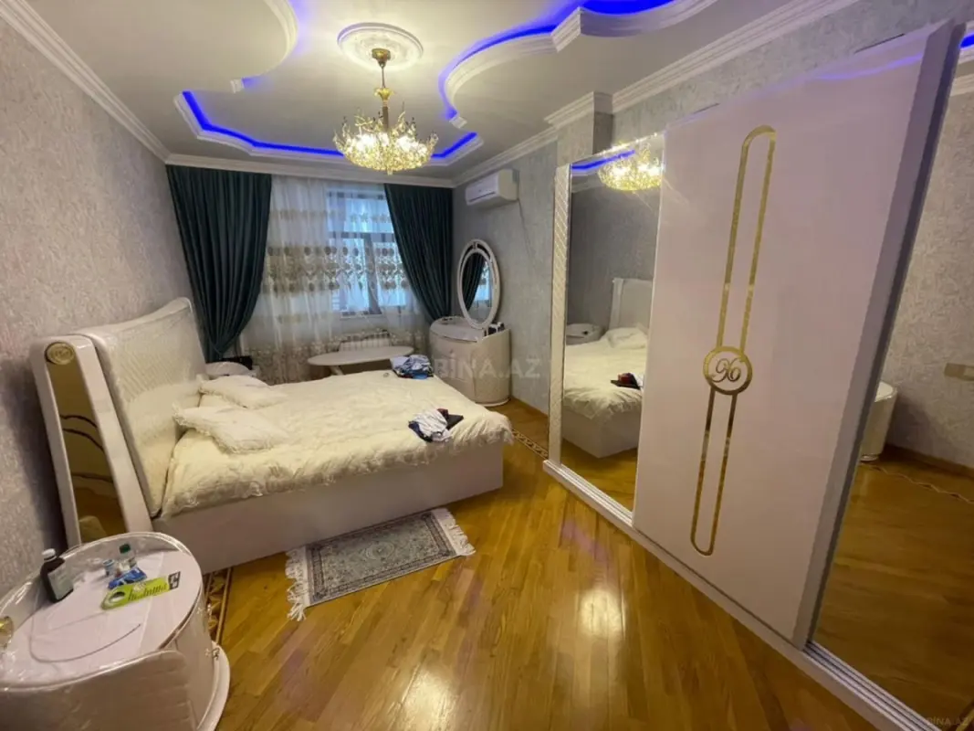 Kirayə verilir 3 otaqlı mənzil 170 m²