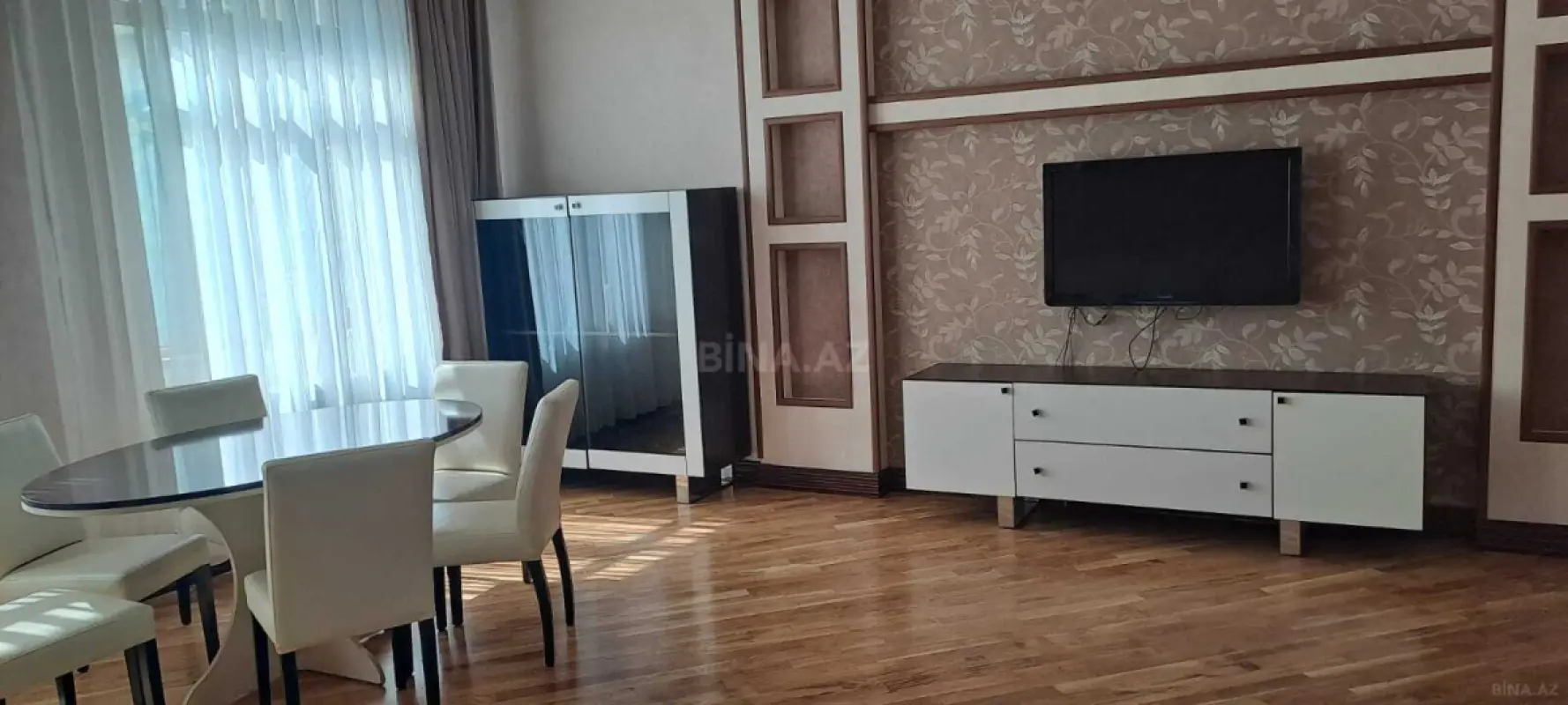 Kirayə verilir 3 otaqlı mənzil 125 m²