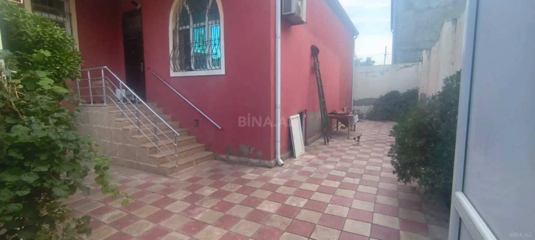 Satılır 4 otaqlı həyət evi 100 m²