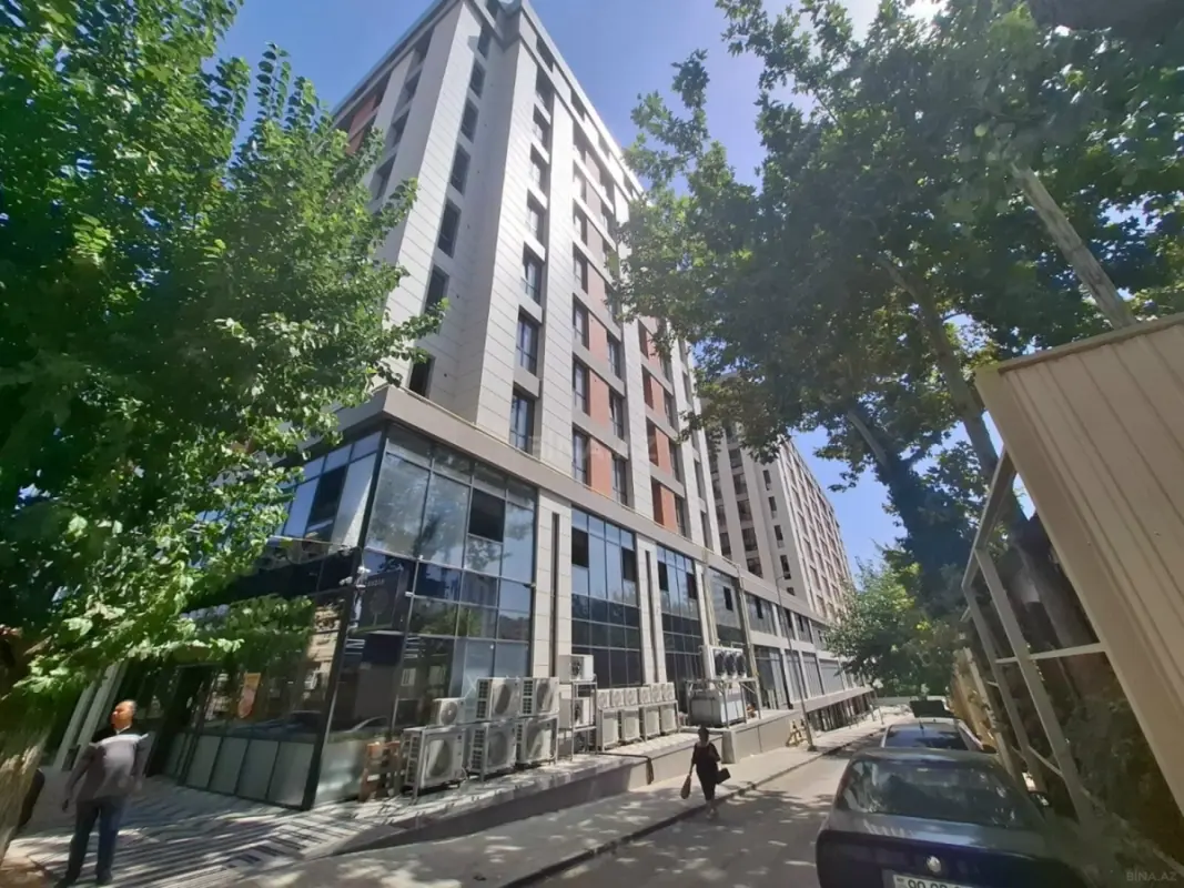 Satılır 3 otaqlı mənzil 111 m²