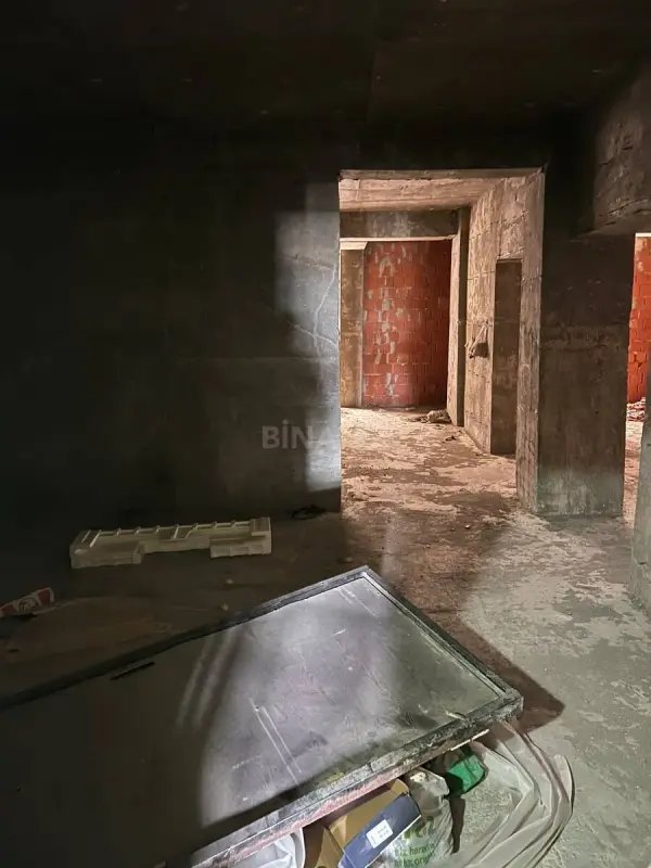 Satılır 4 otaqlı mənzil 152 m²