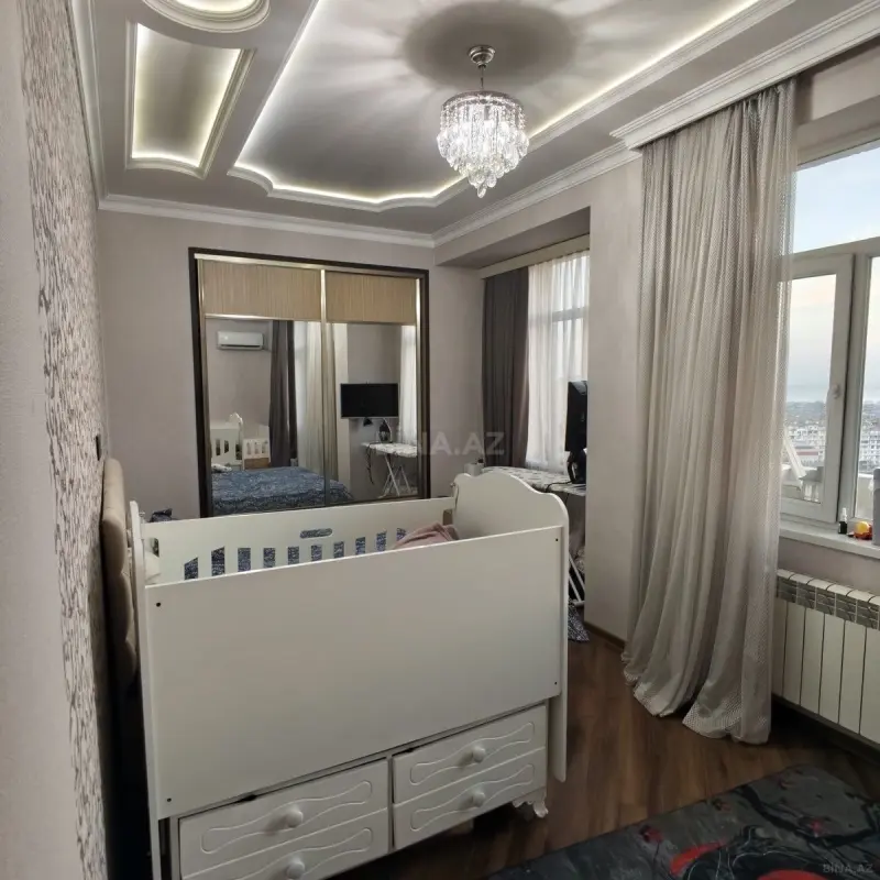 Satılır 2 otaqlı mənzil 90 m²