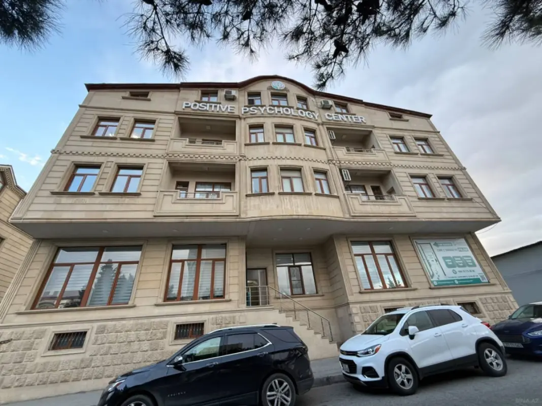 Satılır obyekt 1100 m²