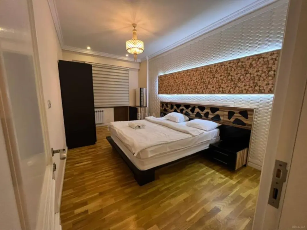Kirayə verilir 3 otaqlı mənzil 120 m²